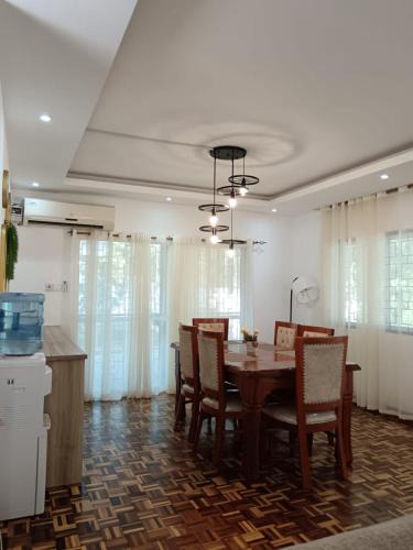Nyali House | BEACH FRONT 3 Bedroom Bungalow