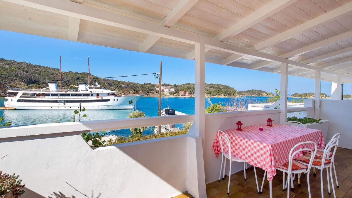 Rab Town Apartment | Beach front apartment