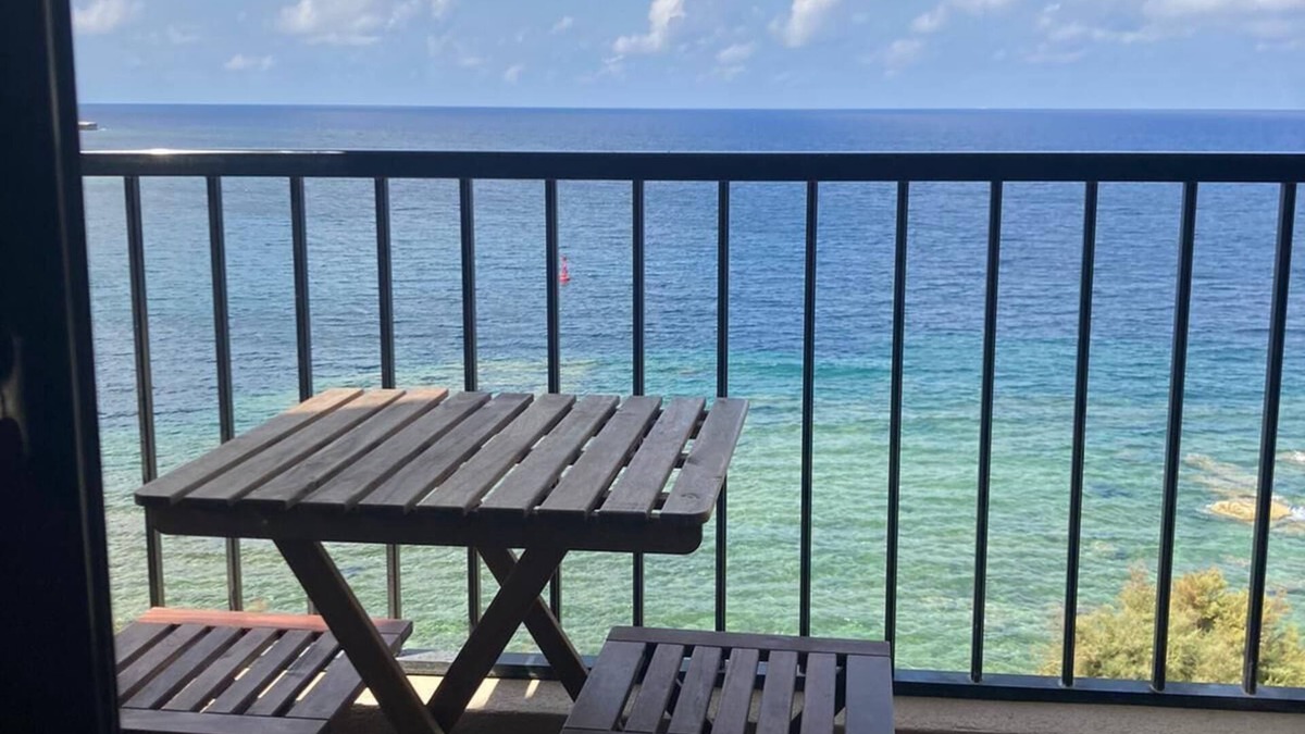 Ggantija Apartment | beach front high end apartment, direct sea views