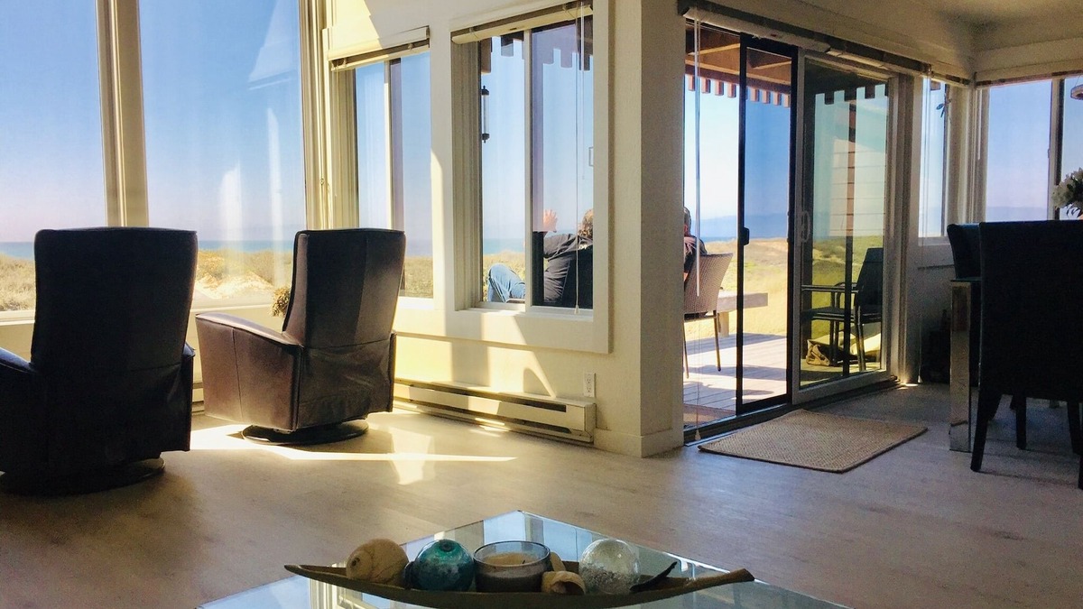 Castroville House | BEACH FRONT HOME in Paradise! 2 min walk down your private path to ocean waves!