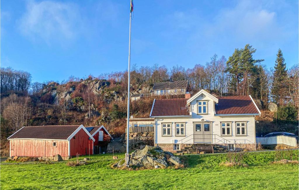 Farsund House | Beach Front Home In Farsund With Wifi