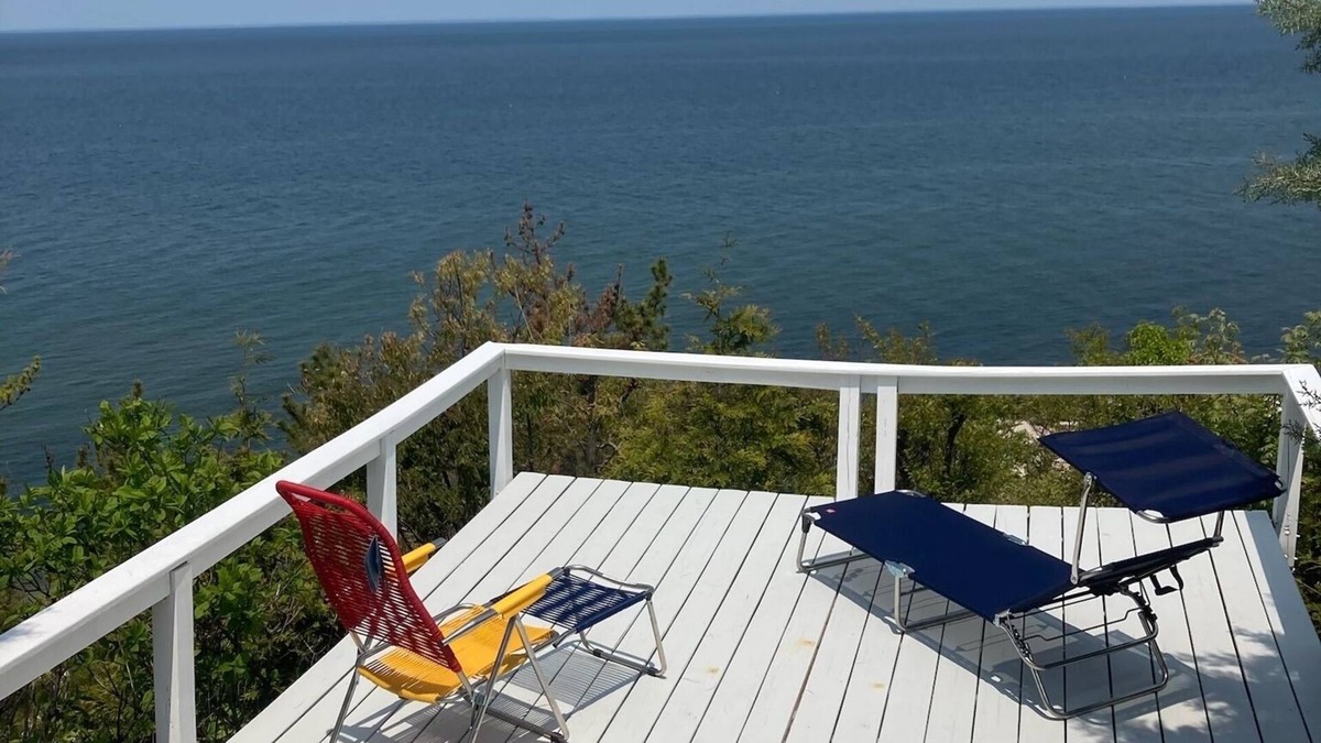 Baiting Hollow House | Beach front house with amazing sea views and its own private beach