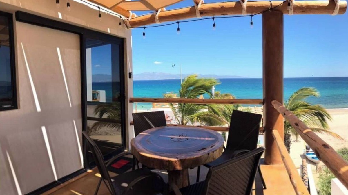 El Sargento Apartment | Beach Front Lofts 4