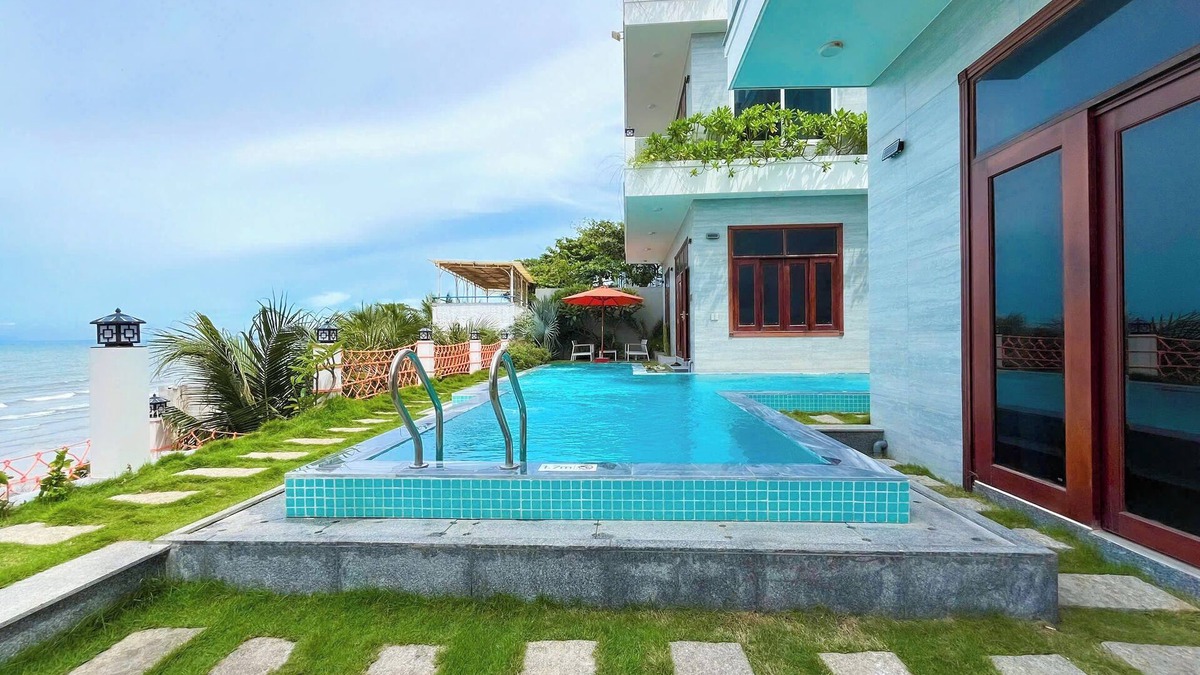 East Ham Tien Beach Villa | Beach Front Villa – 4BR - Bay View Resort, Mui Ne