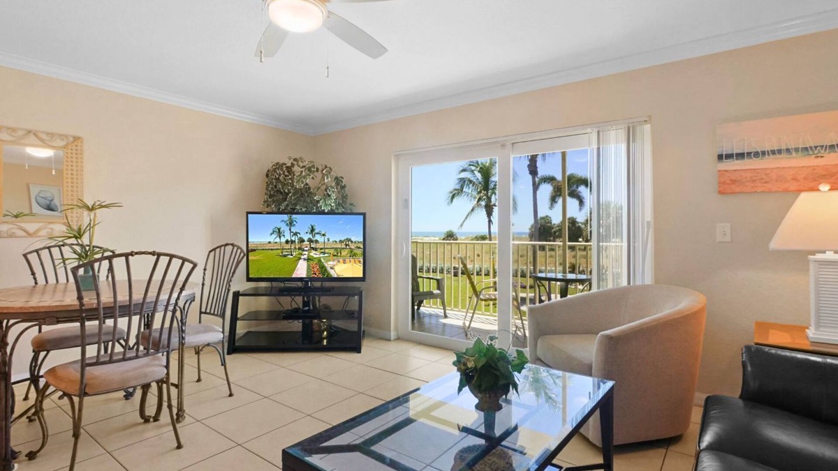 Treasure Island Condo | Beach Getaway – Spectacular Sunsets South Beach 206