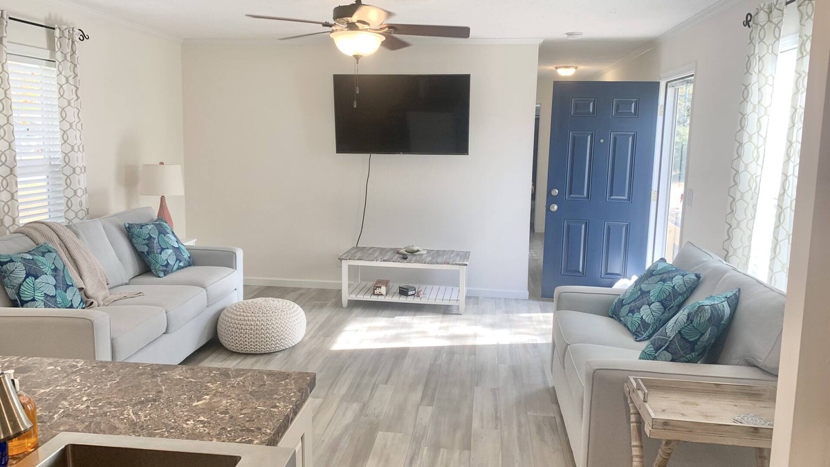 Cape Carteret House | Beach Getaway