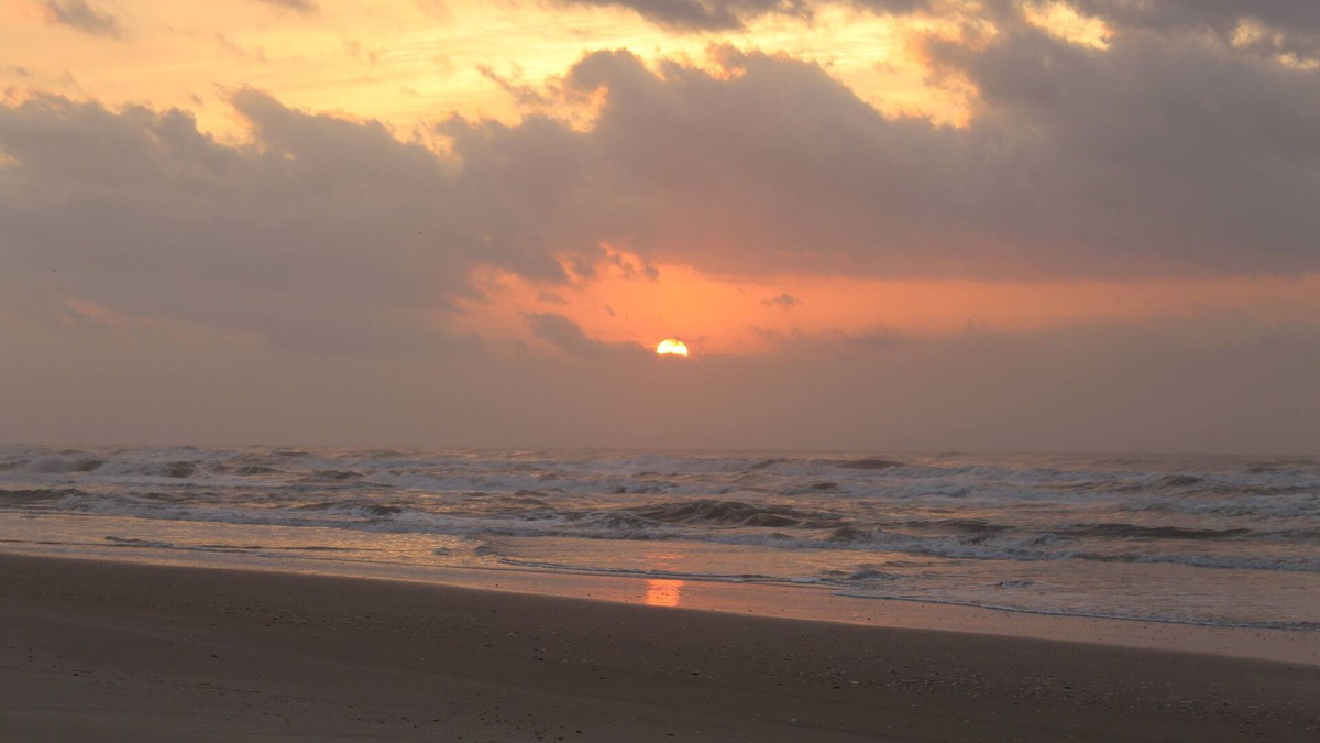 Matagorda House | Beach Glamping!