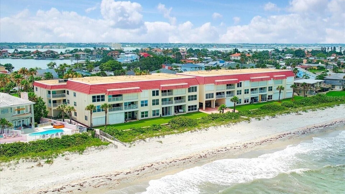 Belleair Beach Condo | Beach Happy in Belleair Beach