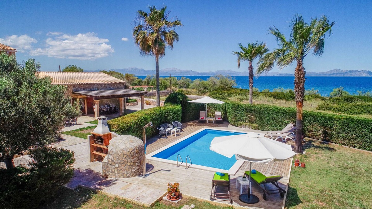 Arta Cottage | Beach Holiday house with pool only 50m to the beach, Colonia Sant Pere, Mallorca