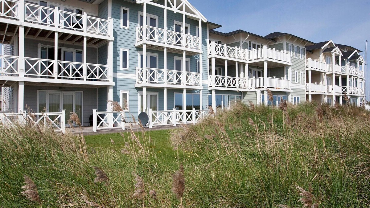 Municipality of Hellevoetsluis Apartment | Beach Hotel Bliss for Two