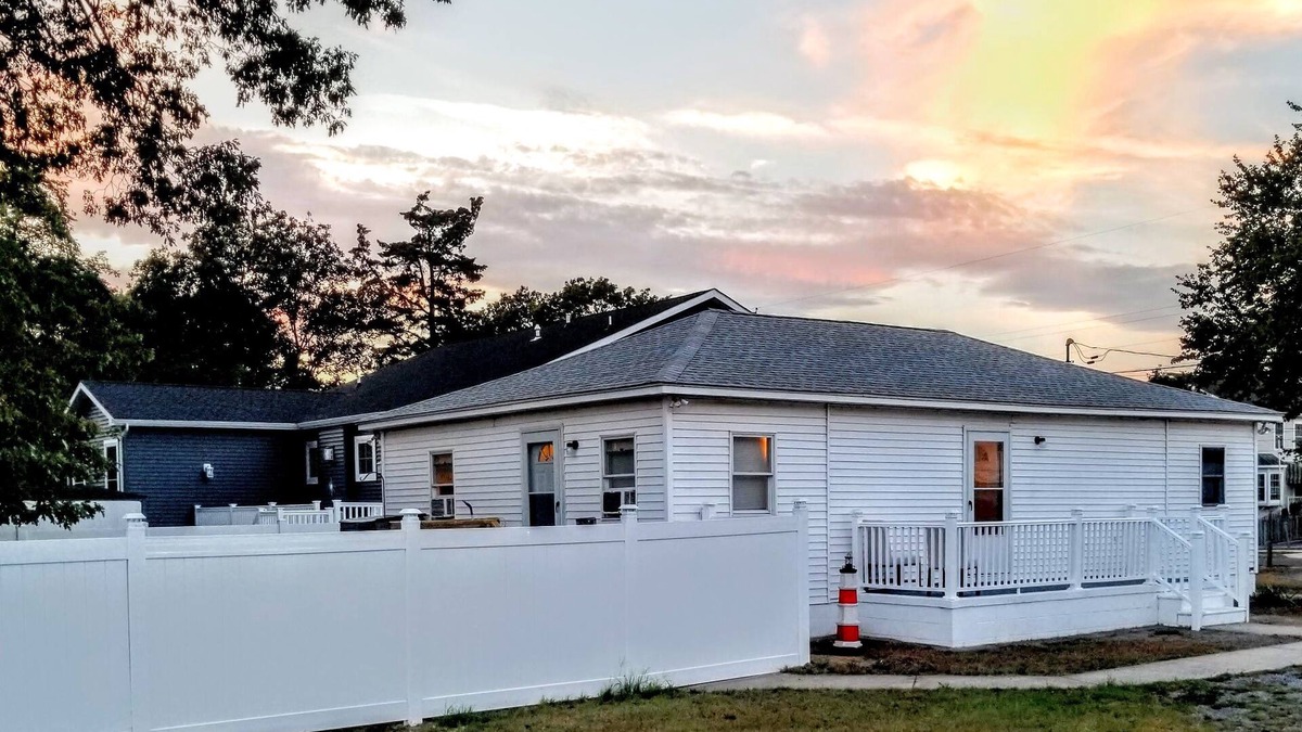 Somers Point House | Beach House 7 Minutes to Ocean City Beach and Boardwalk