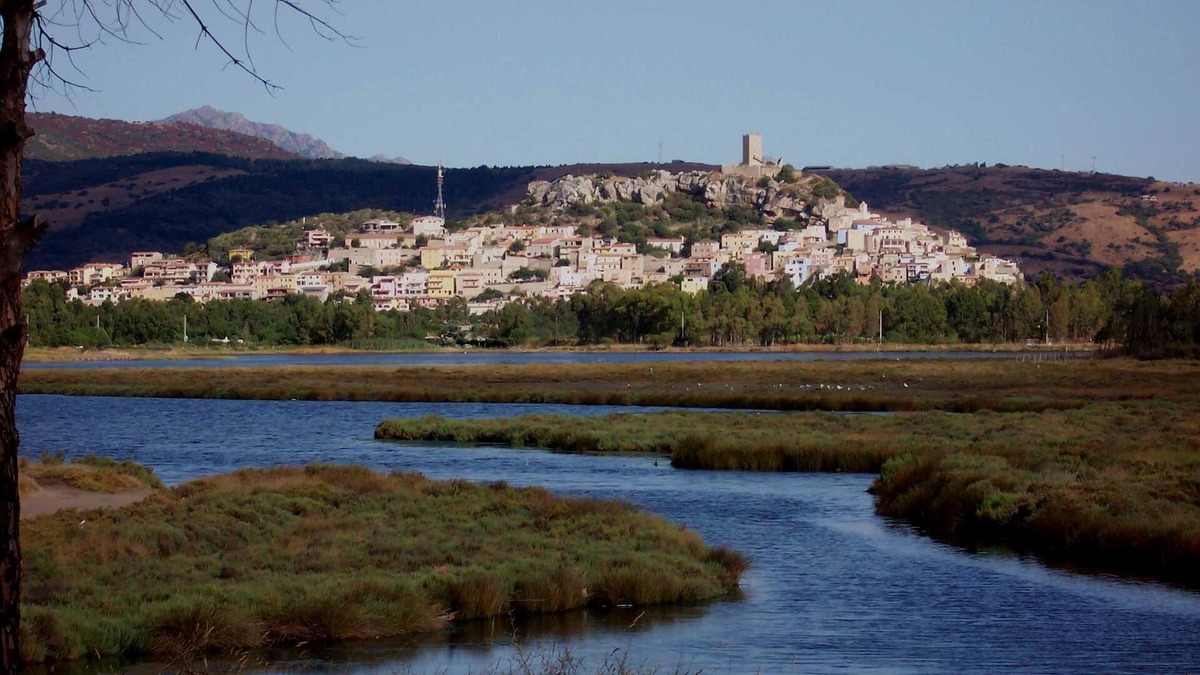 Posada Apartment | Beach house 800 meters from the beach in the medieval village, Family