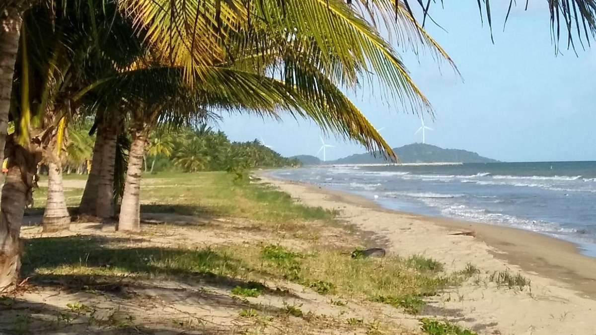 Punta Santiago House | Beach House Across the Street from the Beach