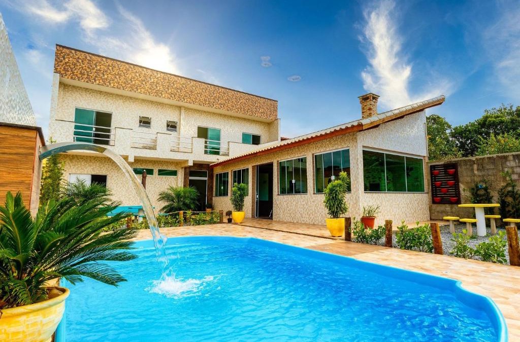 Cidade Nova Peruibe House | BEACH HOUSE com Piscina e Churrasqueira para 16 pessoas