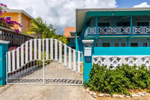 Bon Accord Village Apartment | Beach House In Crown Point- walk to the beach