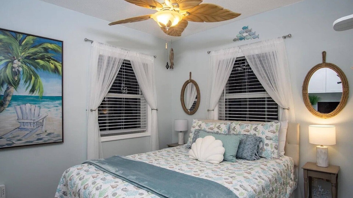Marathon House | Beach House in Marathon with Amazing Backyard!