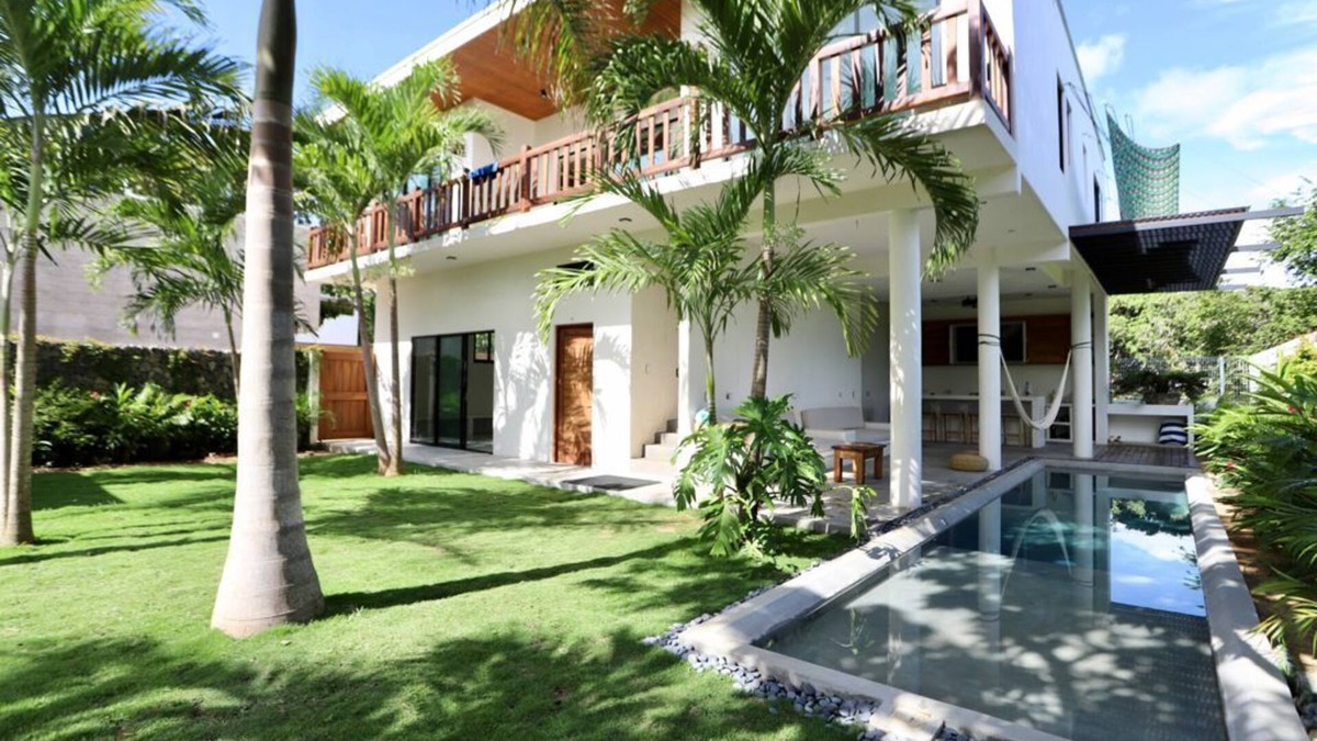 Saladita House | Beach House in Playa La Saladita, Gro. Just Minutes from a great Surfing Wave.