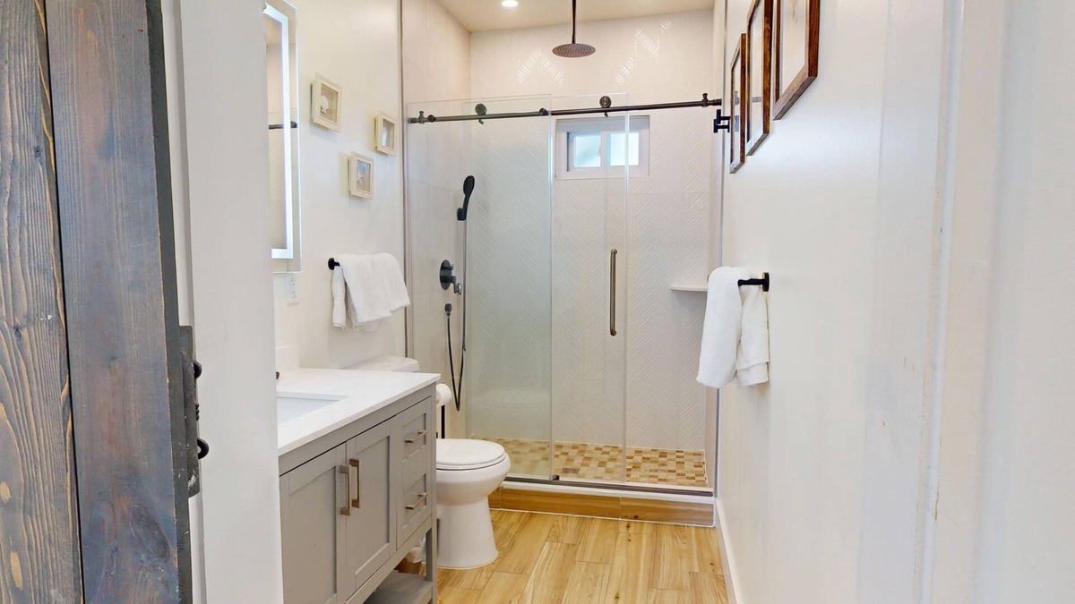 North End Villa | Beach House: POOL, Boardwalk, 1 Min to Beach