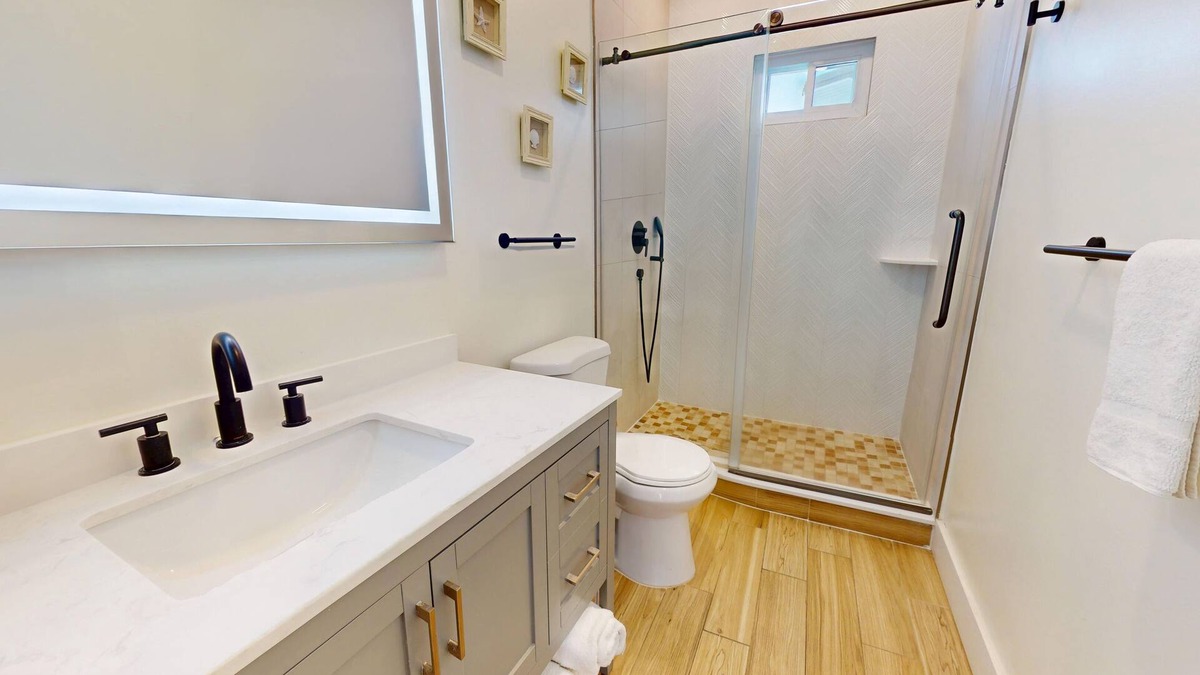 North End Villa | Beach House: POOL, Boardwalk, 1 Min to Beach