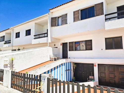 Peniche House | Beach House Surfing Baleal Peniche