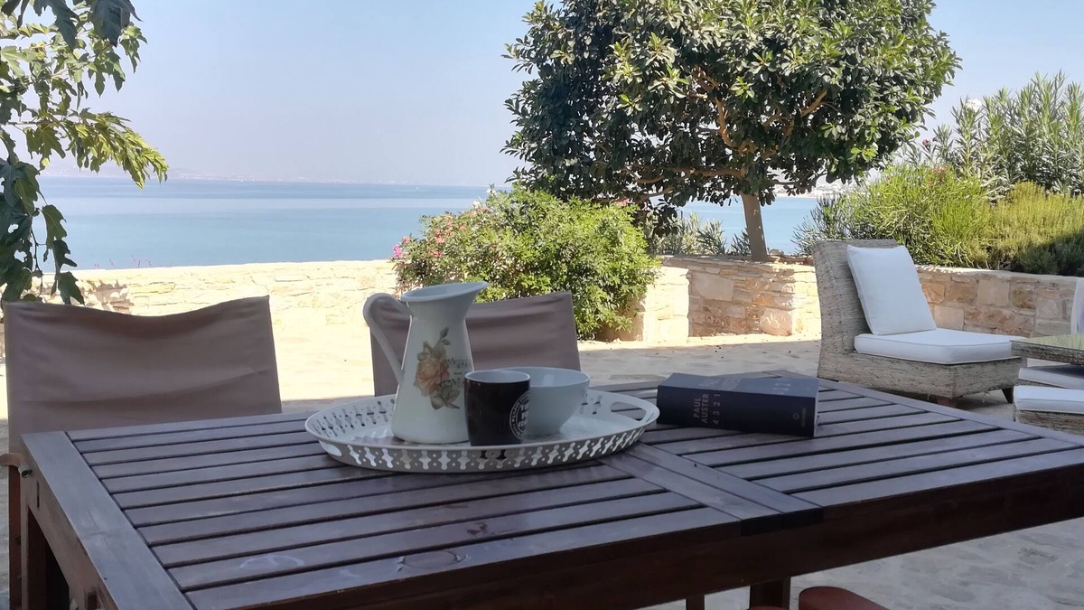 Maragas Villa | Beach House Villa Maria/sleeps 4 + 1!