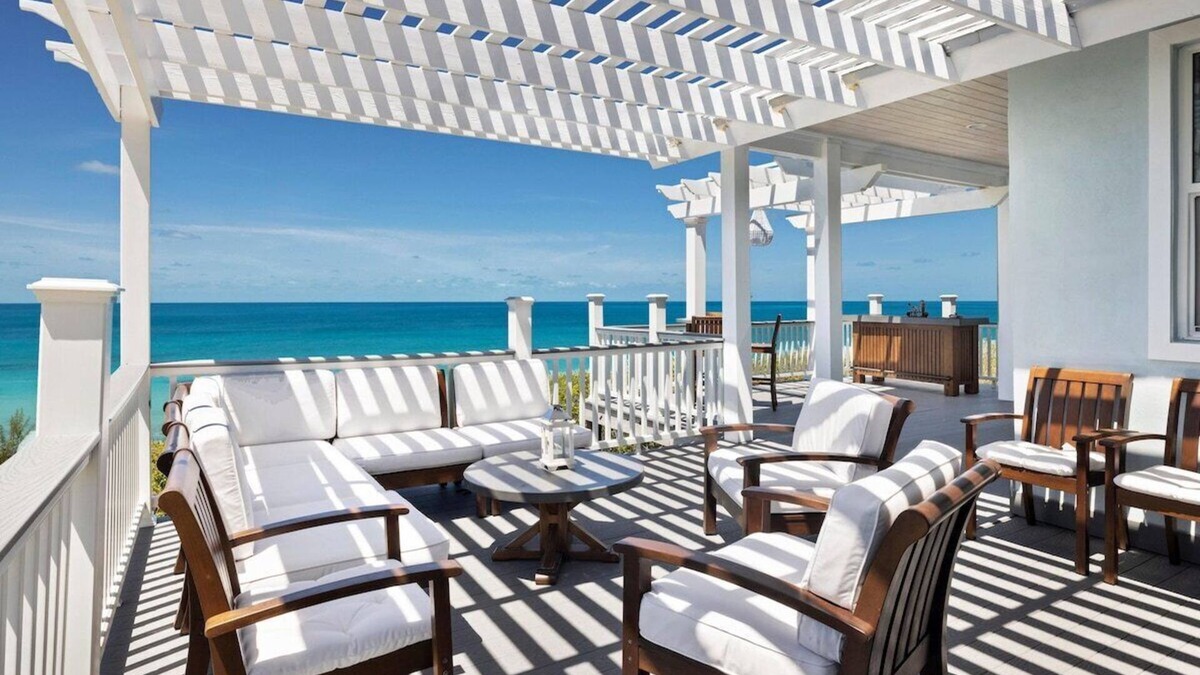 James Cistern House | Beach House w/Sunset View, Pool, Gym, Pickleball