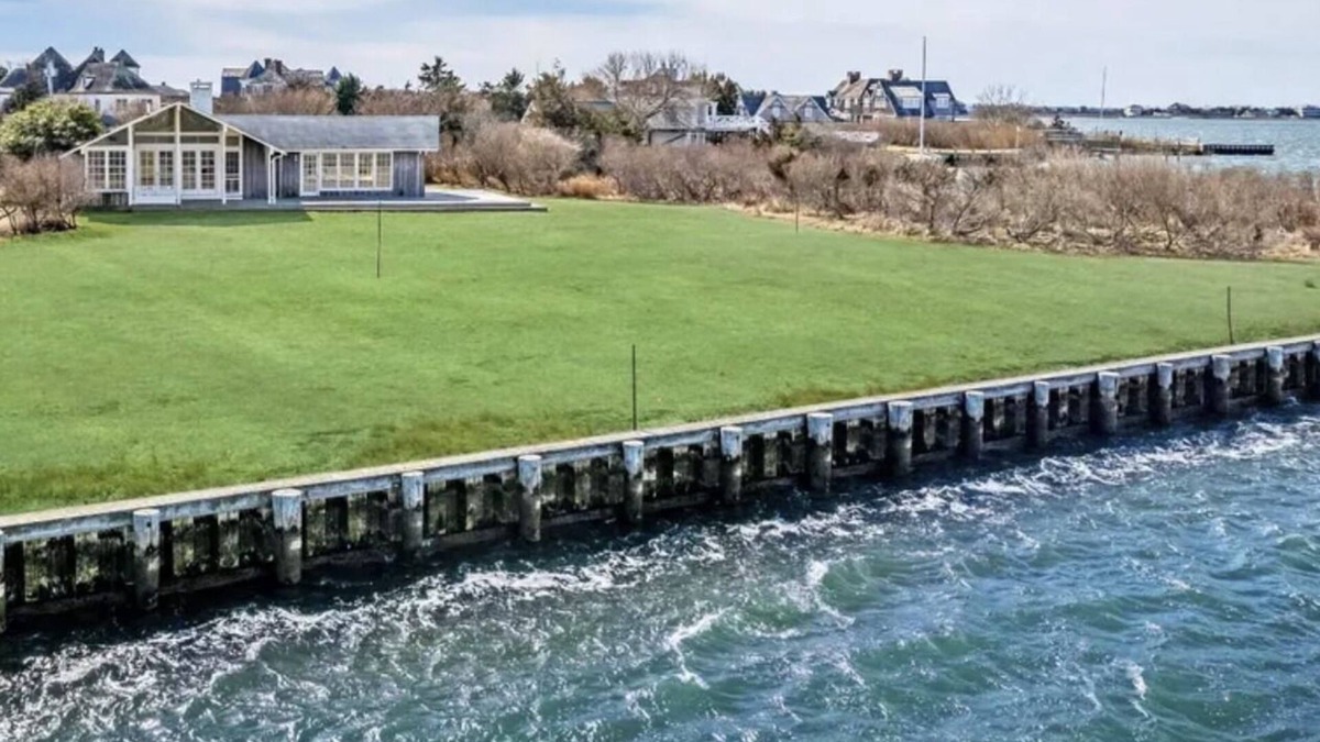 Quogue House | Beach House with 180 Degree Water Views with Breathtaking Sunsets
