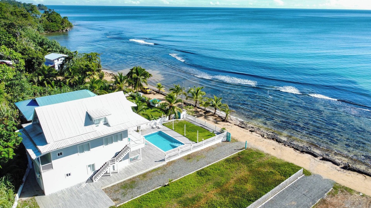 Bocas del Toro House | Beach House with Pool