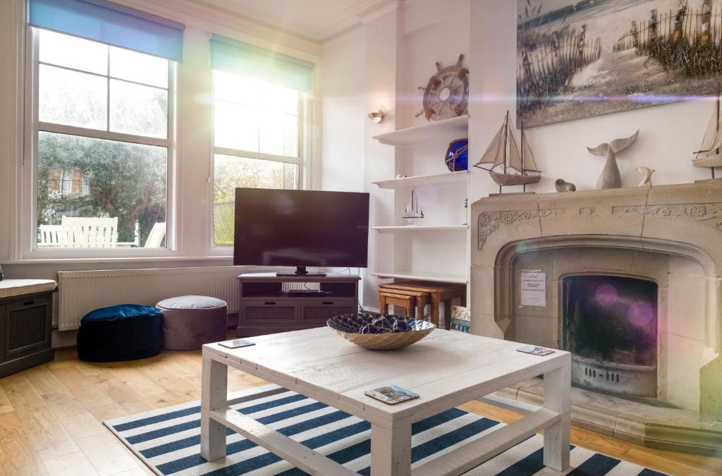 Eastbourne House | Beach in Reach
