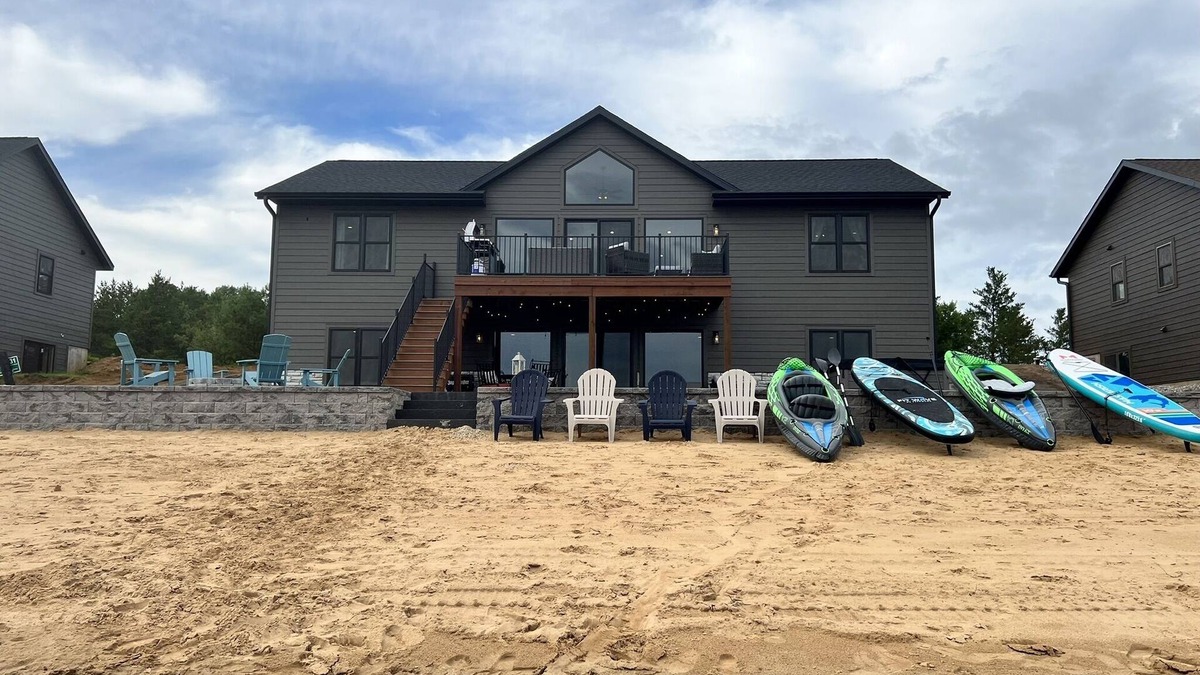 New Lisbon House | Beach Lake Retreat with Private Lake and Hot Tub