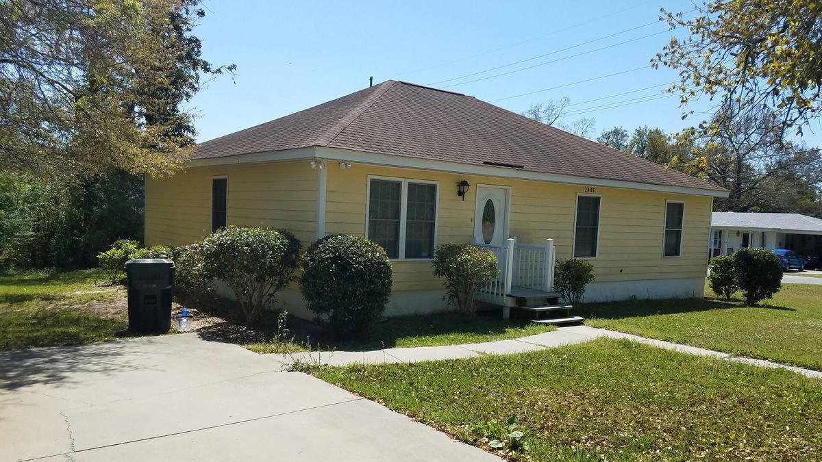 Conway House | Beach Life Without The Beach Price 20 minutes from Myrtle Beach