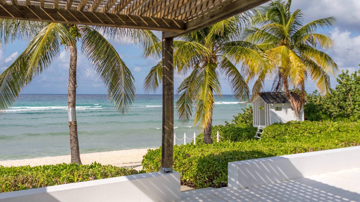 West Bay Villa | Beach Living at Conch Point Villa (BLJJ)
