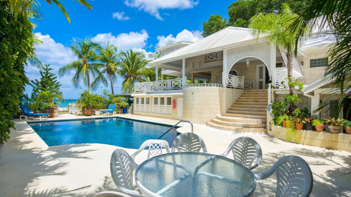 Brighton House | Beach Lover's delight!