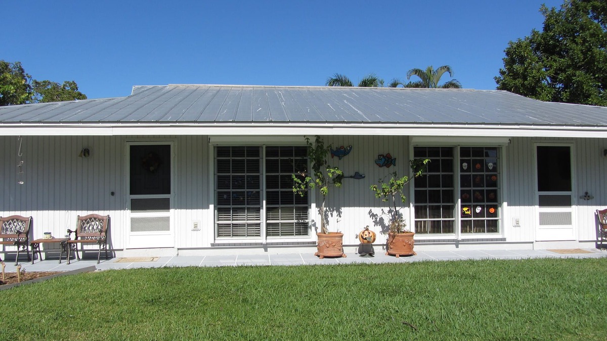 Holmes Beach Villa | Beach Place. An island treasure.