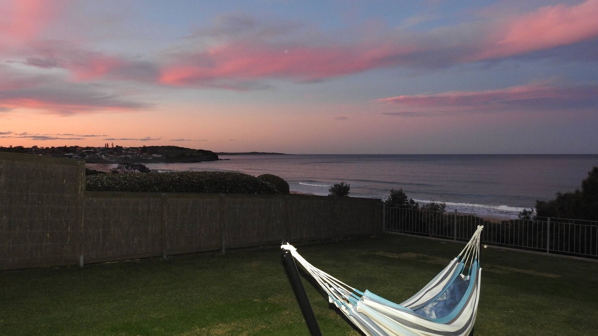 Kiama Downs Apartment | Beach Retreat@Kiama BEACHFRONT with direct beach access