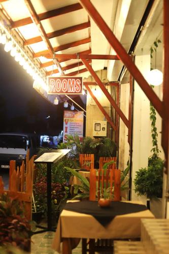 Kudapaduwa House | Beach Royal Hub Hotel & Restaurant