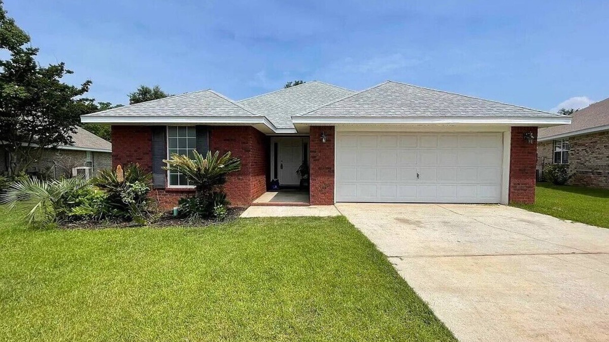 Foley House | Beach, Theme park(OWA), boat launch, shopping