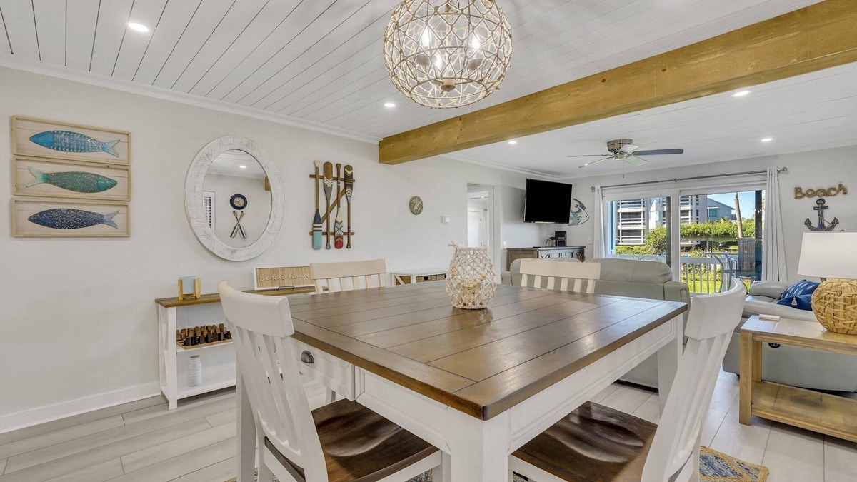 Saint Helena Island Condo | Beach Therapy! - Condo on Harbor Island, E Building