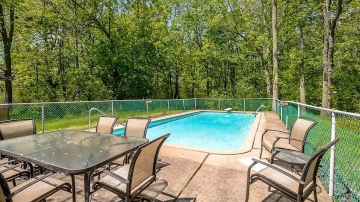 Waverly Beach House | Beach & Trail Escape on Edgemere-Quiet Family Home