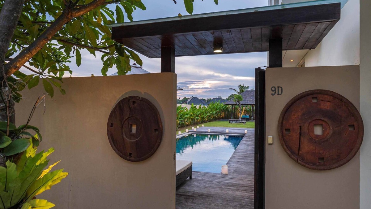 Ketewel Villa | Beach View 3 Bedrooms Brand New Stylish Private Pool Villa With Lawn & Gazebo