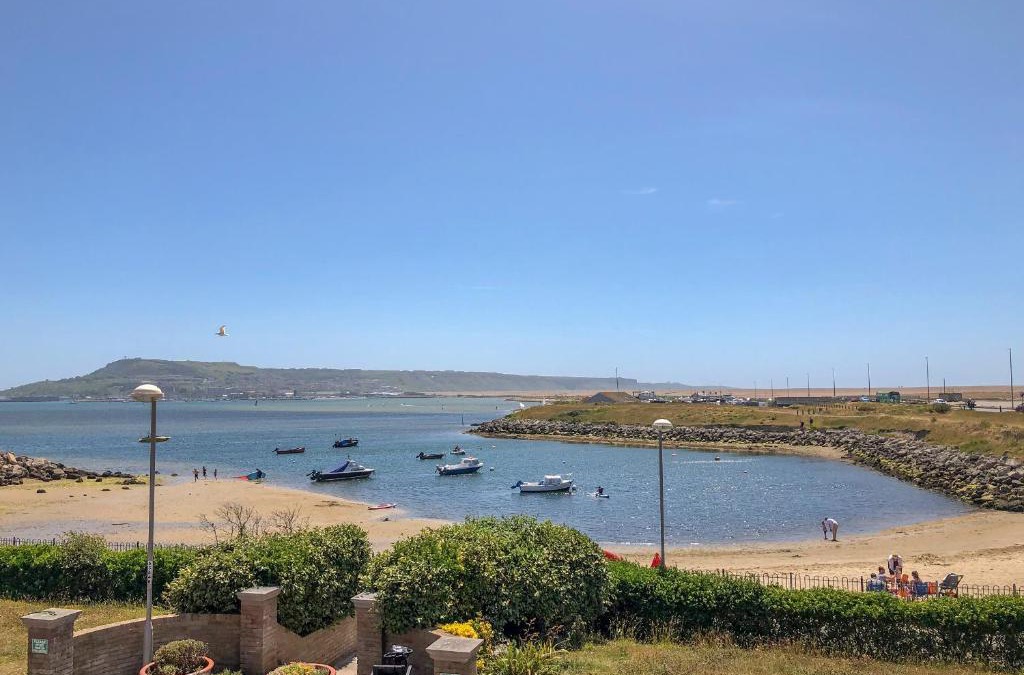 Wyke Regis Apartment | Beach View House