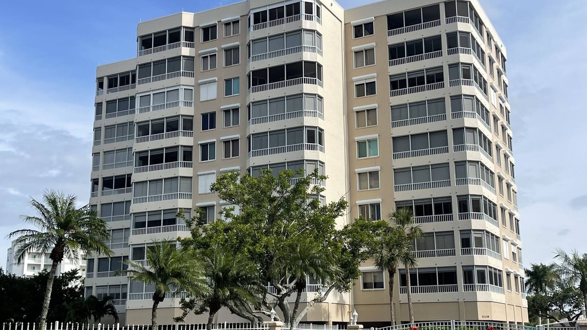 Vanderbilt Beach Condo | Beach View Penthouse- Complete Renovation
