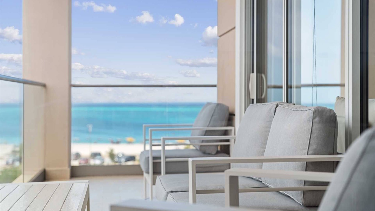 Eagle Beach Condo | Beach View - Vista Paradiso 2BR condo - LV410