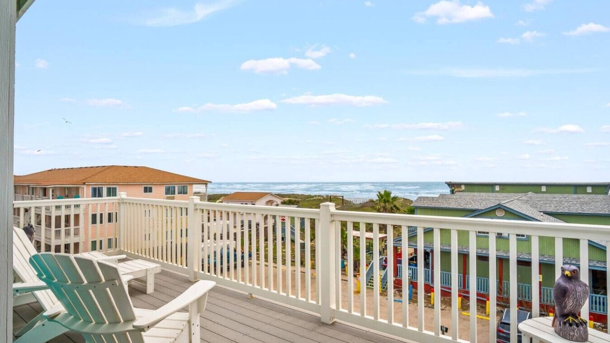 Sand Point House | “Beach Views—Shell Yeah! Beach House is your stylish, fun-filled coastal escape with private bathrooms & neighborhood pool-Just steps from the sand!”
