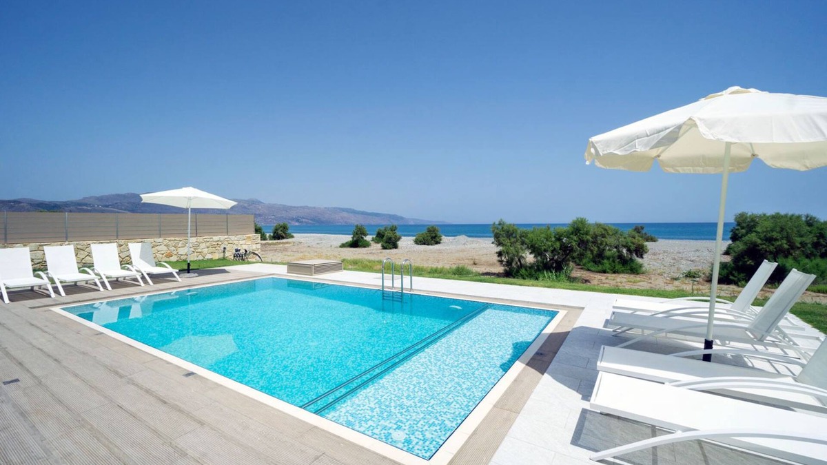 Kamisiana Villa | Beach Villa II, with 4 bedrooms, private pool, next to the beach