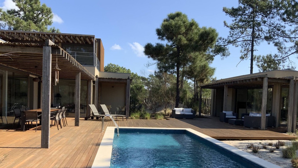 Carvalhal Villa | Beach villa in the Pine Trees/ from 8 to 12 persons (Max 10 adults)