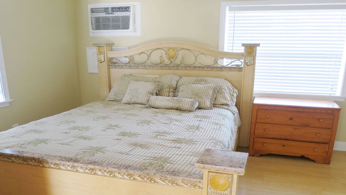 Ilexhurst Villa | Beach Walk #2 Beach Side Villa