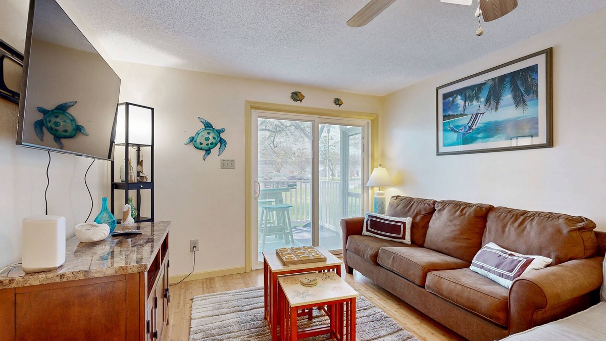 Rehoboth Beach Condo | Beachaven pet friendly condo w/community pool, patio, close to restaurants
