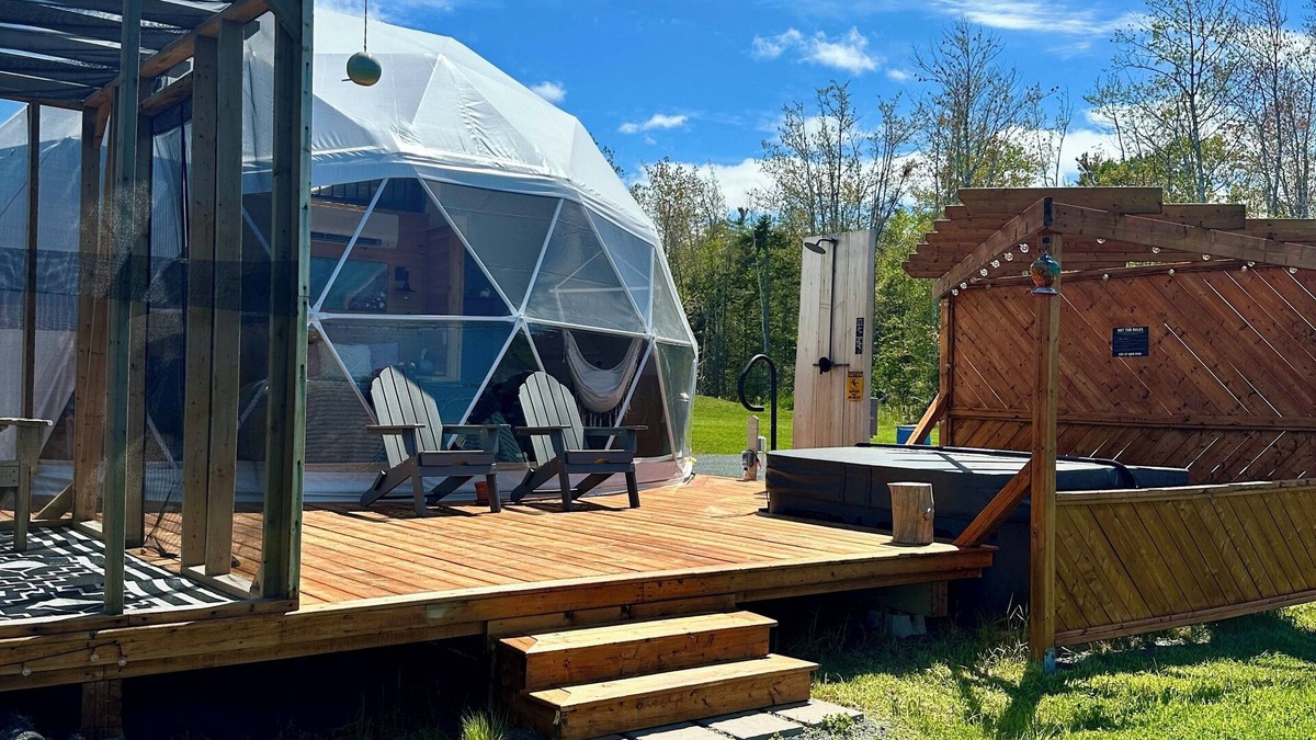 Pomquet Resort | Beachcomber Dome Luxury Waterfront Rental with Jacuzzi & Outdoor Shower