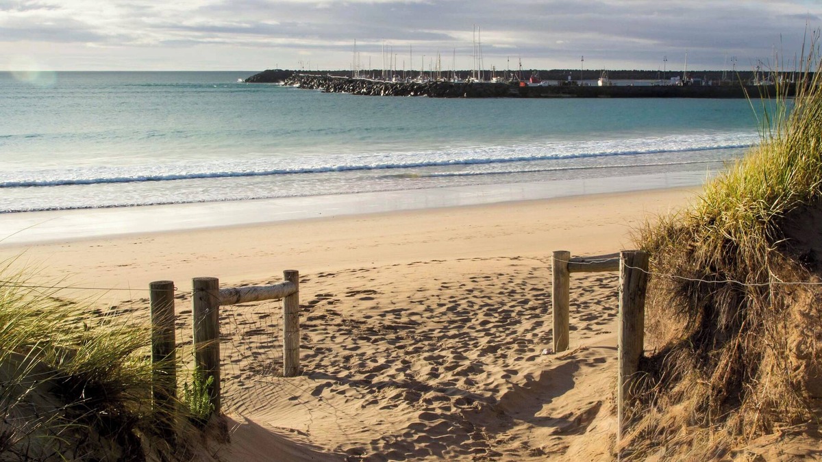 Apollo Bay Hotel | Beachcomber Motel And Apartments
